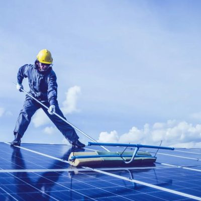 Specialistisch reinigen en dieptereiniging ook zonnepanelen Specialistisch reinigen en dieptereiniging ook zonnepanelen